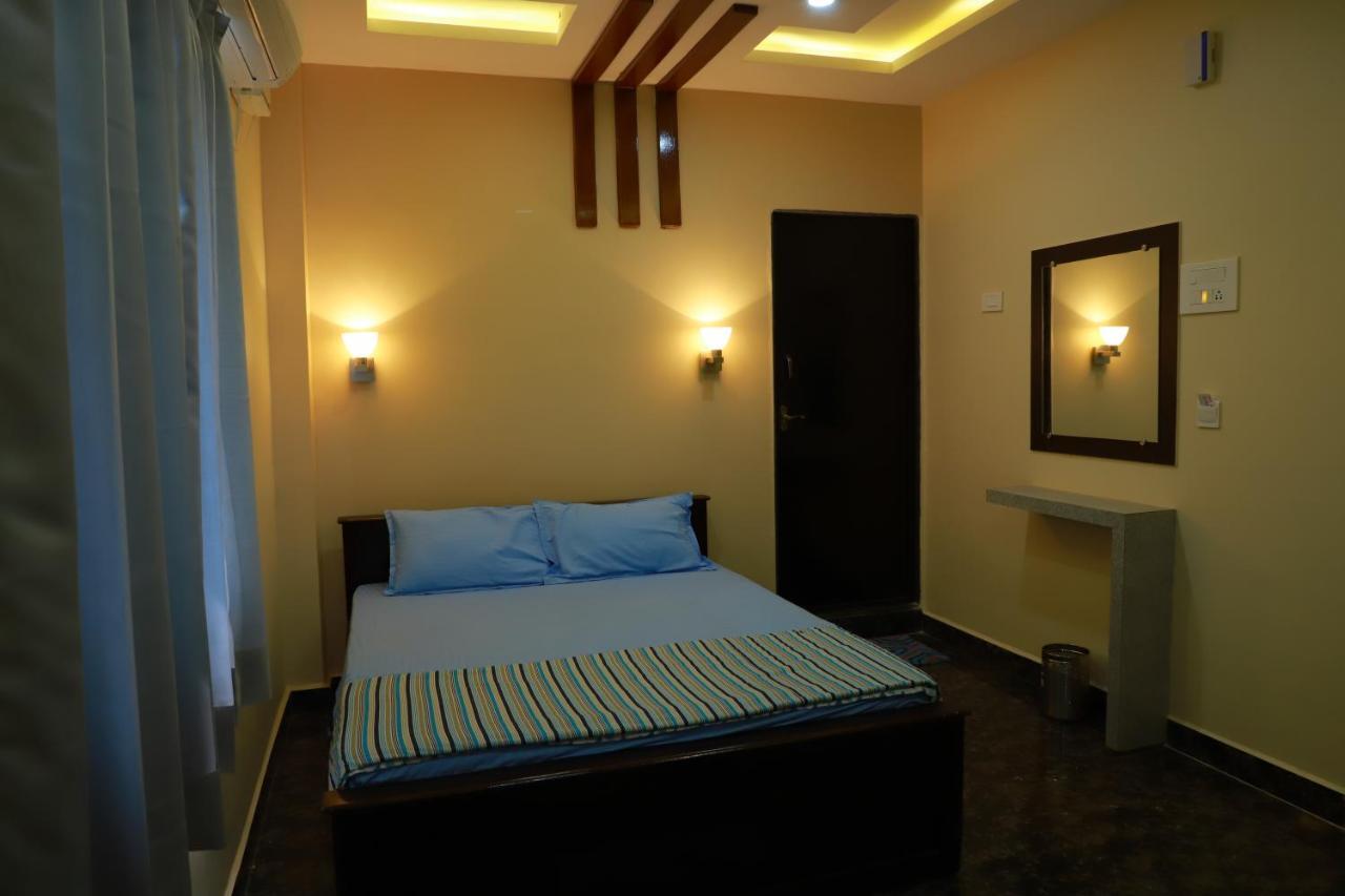 Hotel Lsr Hill View Residency Srikalahasti Exterior foto